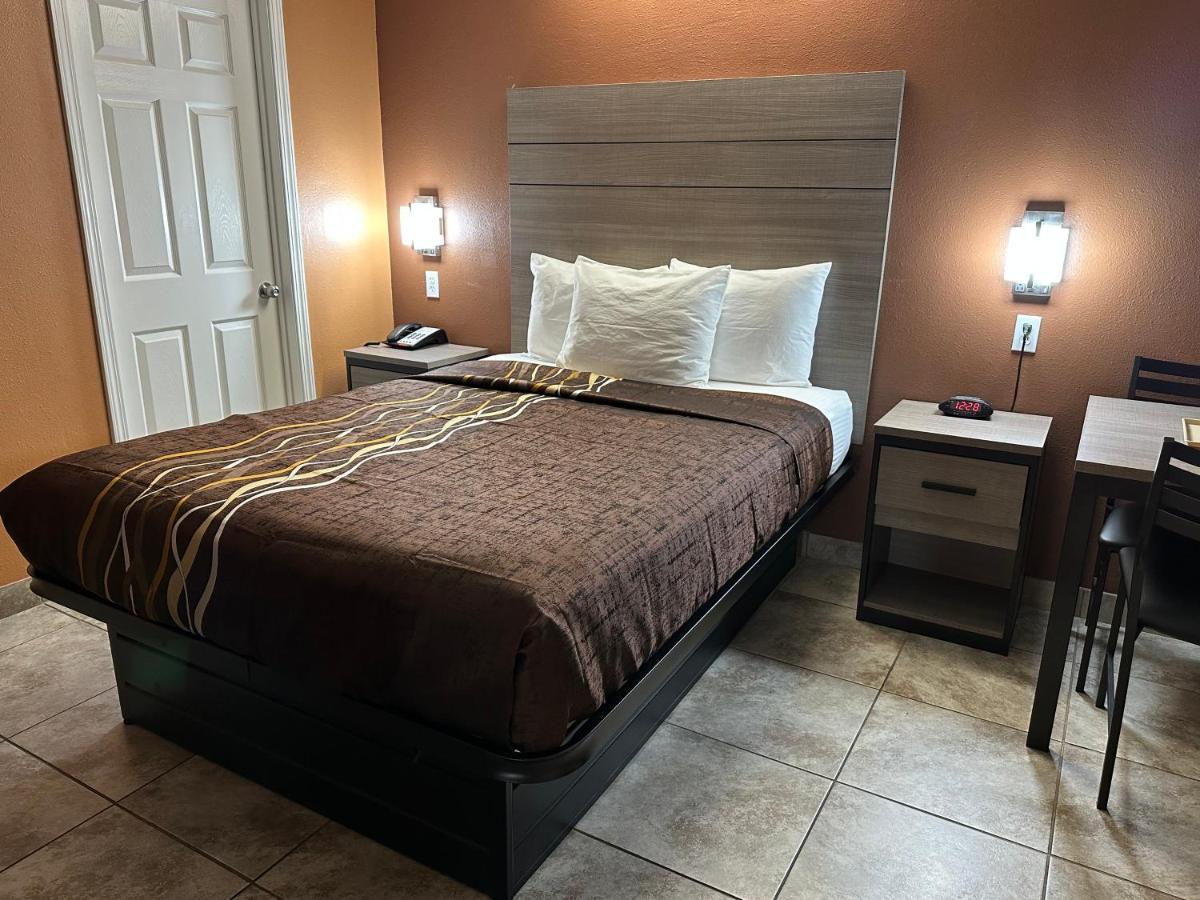 New Corral Motel Викторвил Екстериор снимка