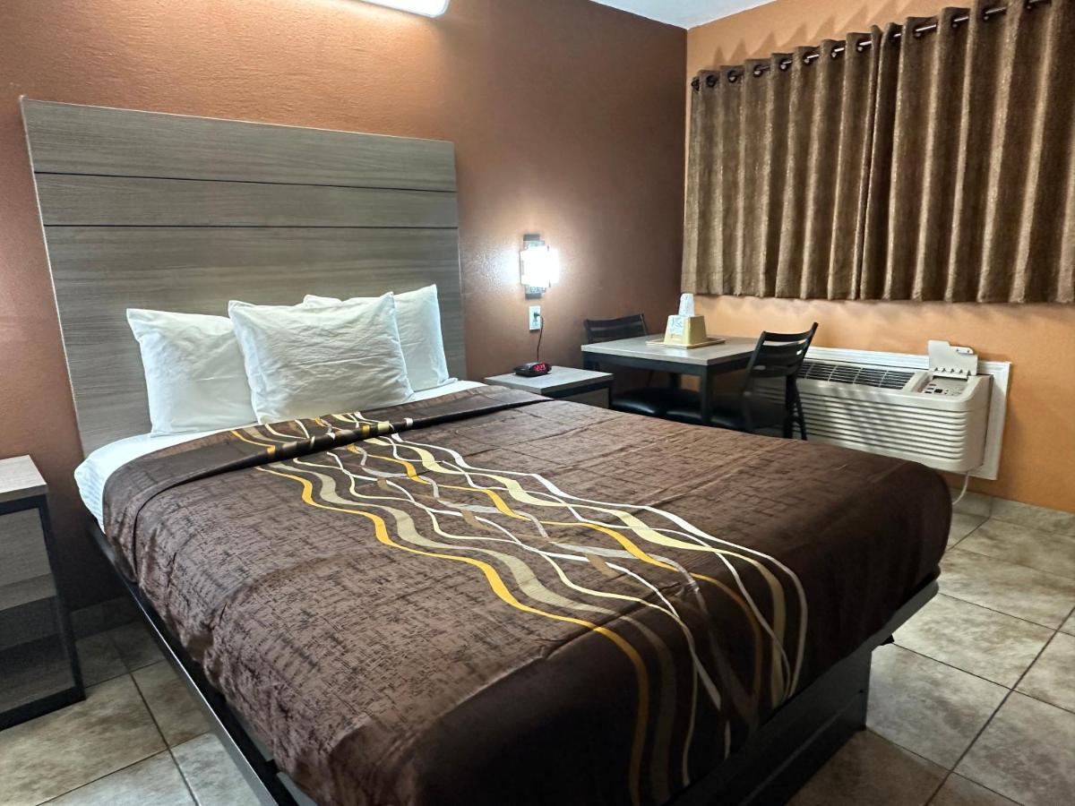 New Corral Motel Викторвил Екстериор снимка
