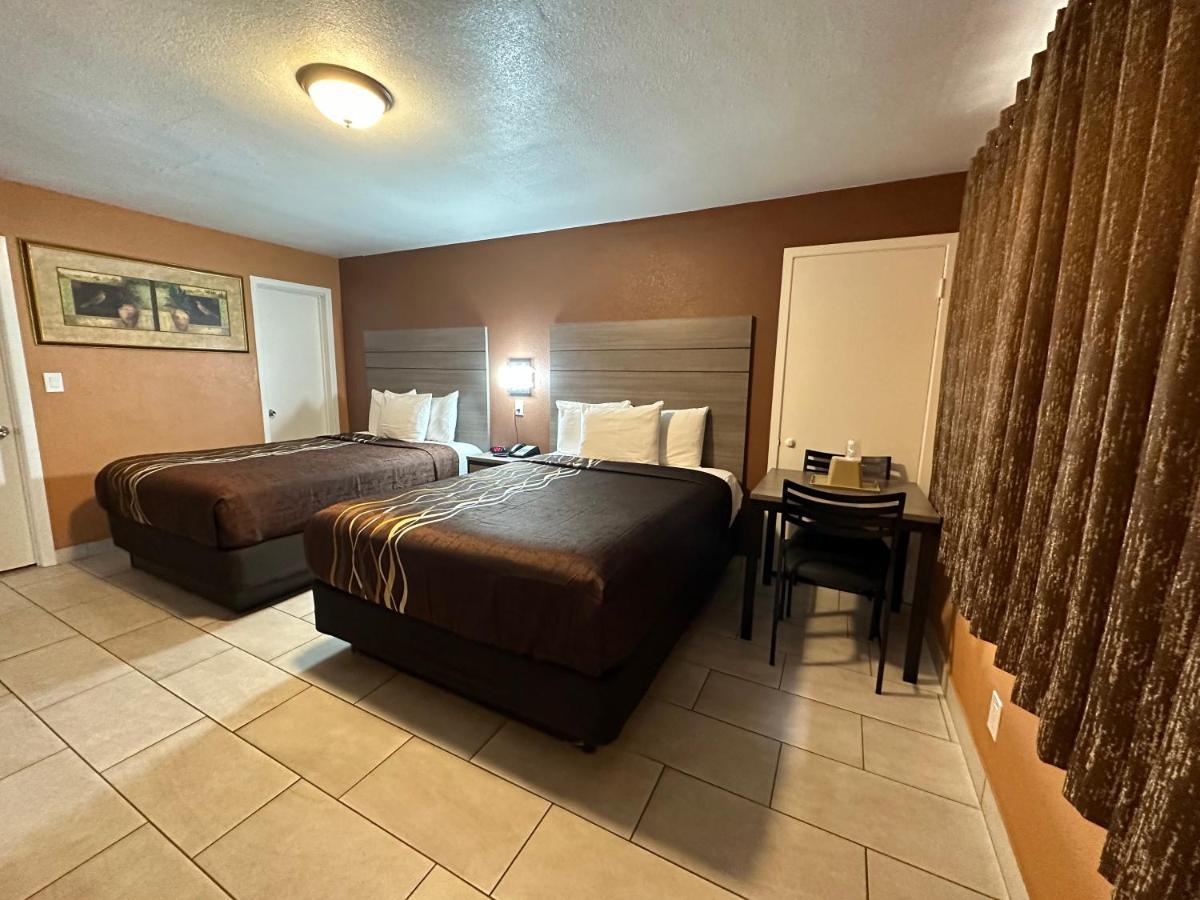 New Corral Motel Викторвил Екстериор снимка
